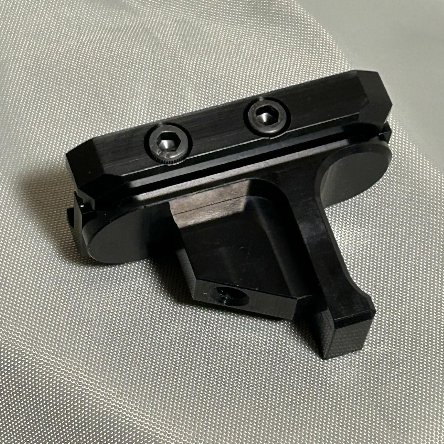 CLE - IMG_0895 PICATINNY LP grip adapter device